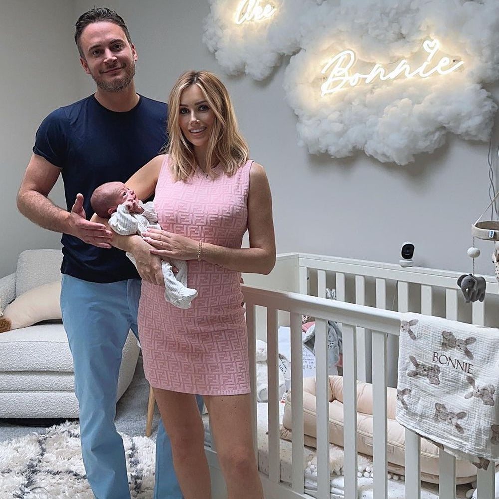 Laura Anderson's Heartwarming Birth Reveal with Cozy Crew Club