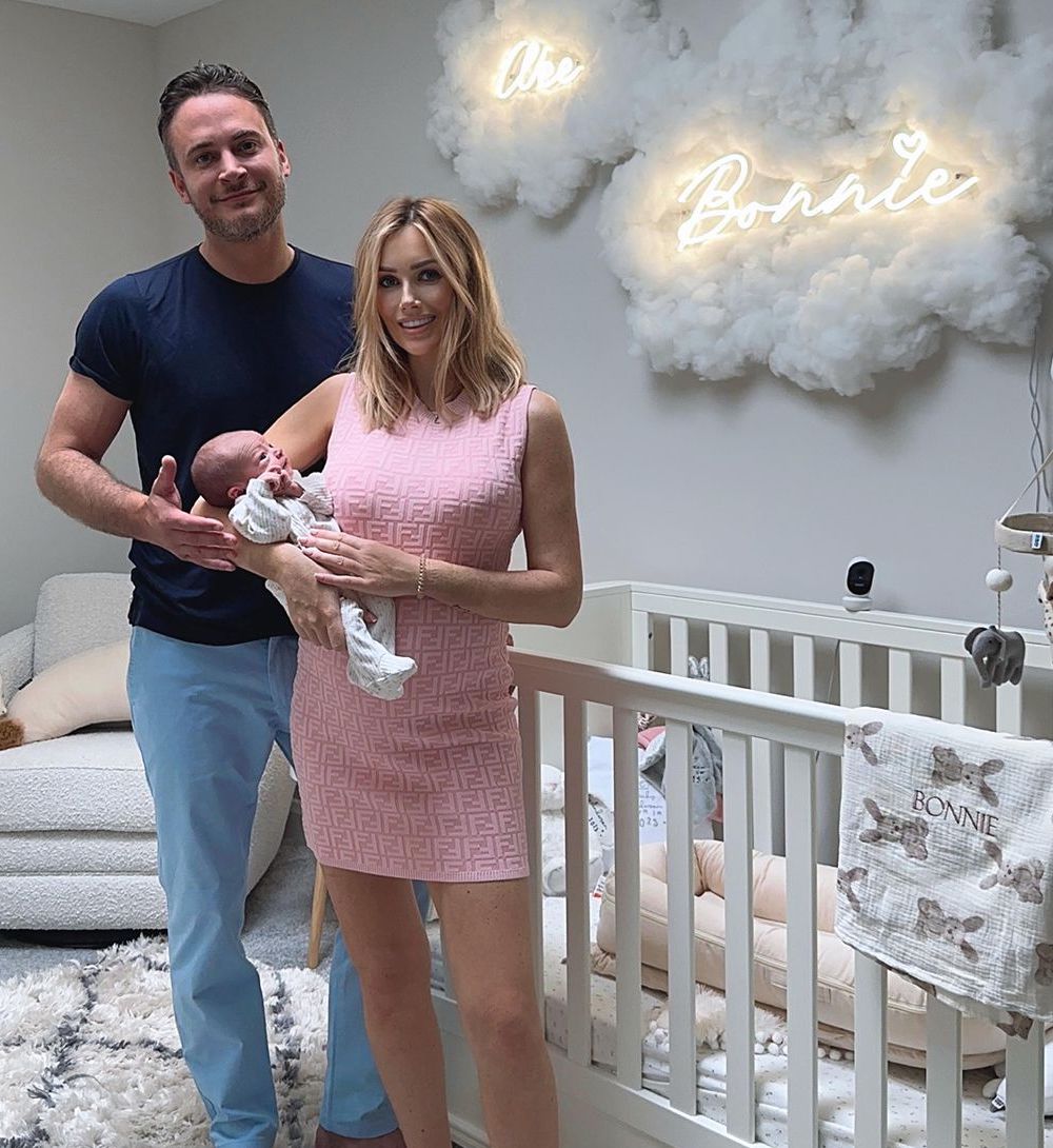 Laura Anderson's Heartwarming Birth Reveal with Cozy Crew Club