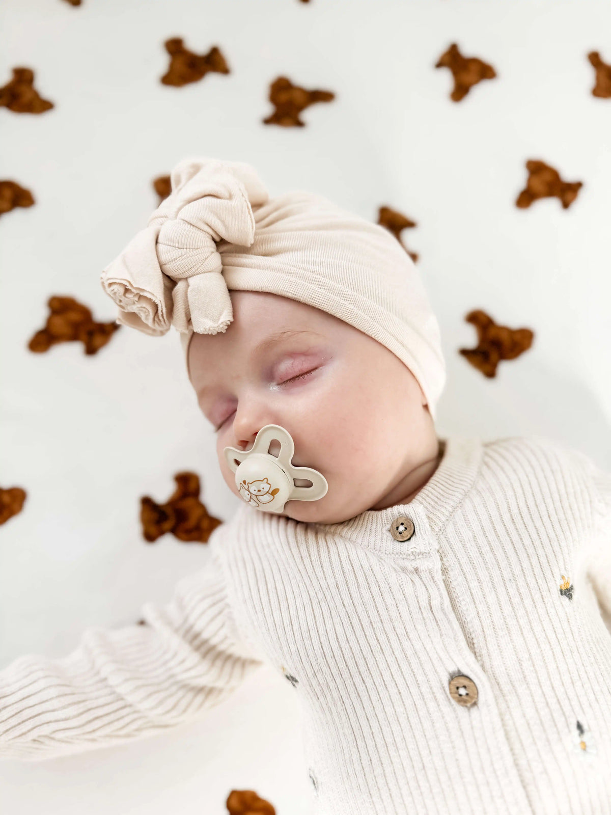 Bear-Patterned Cot Sheet Cozy Crew Club OL Cot Sheets mora-uk.myshopify.com cot-sheets-bear 10off, 20off, Baby, baby collection, baby shower gift, BAMBOO, BFCM20, CHRISTMAS20, cot, cot sheet, LINECARD, organic cotton, sleep, tog, turkey, ultracozy Bear-Patterned Cot Sheet Cozy Crew Club OL Cot Sheets mora-uk.myshopify.com cot-sheets-bear 10off, 20off, Baby, baby collection, baby shower gift, BAMBOO, BFCM20, CHRISTMAS20, cot, cot sheet, LINECARD, organic cotton, sleep, tog, turkey, ultracozy