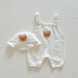 Ensemble bonnet et barboteuse The Bear
