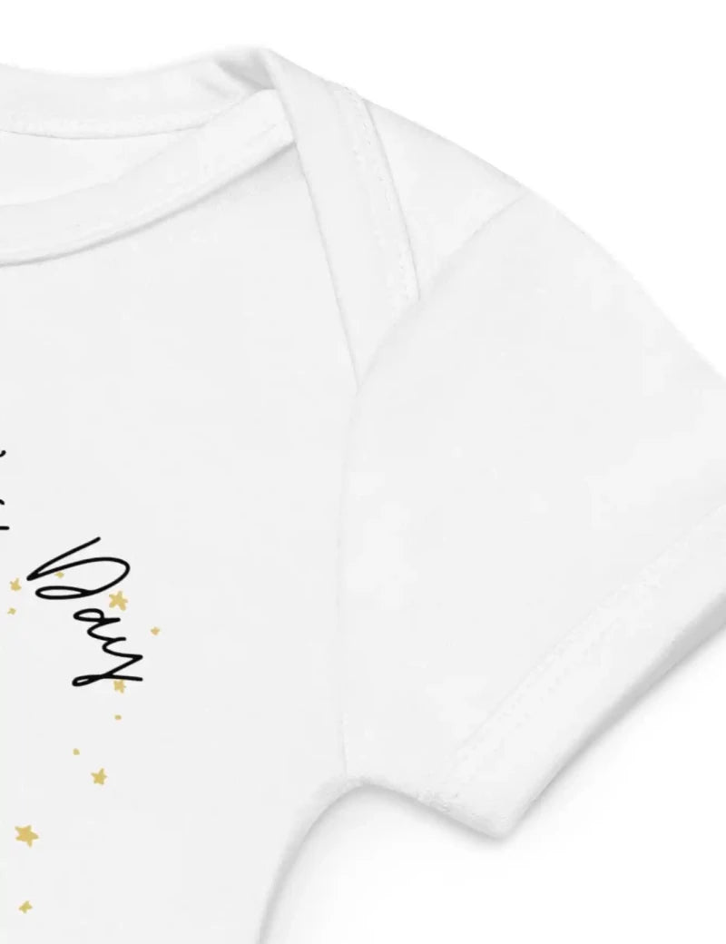 Our First Father's Day (Personalised Giraffe Bodysuit) - Cozy Crew Club