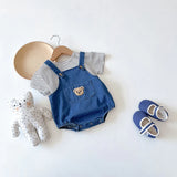 „Happy Baby“-Jeanslatzhose mit Bärenstickerei