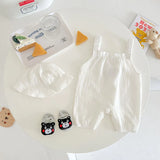 Ensemble bonnet et barboteuse The Bear