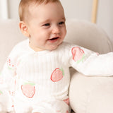 Grenouillère pour bébé enveloppante The Strawberry Boucle 