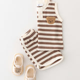 The Bear Beach – Gestreifte Shorts und T-Shirt