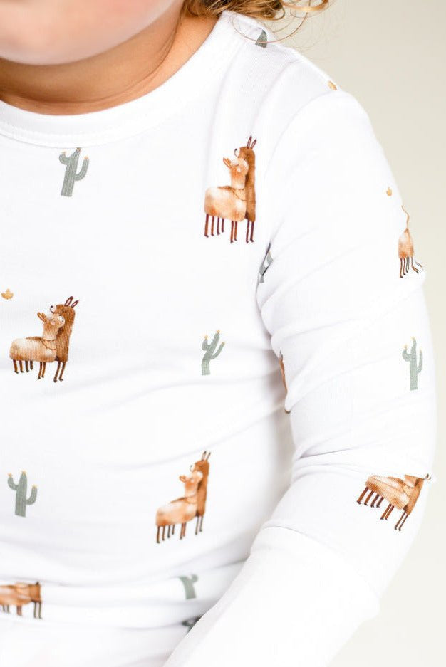 Llama Bamboo Two-Piece Set Long Sleeve Pyjamas - Cozy Crew Club