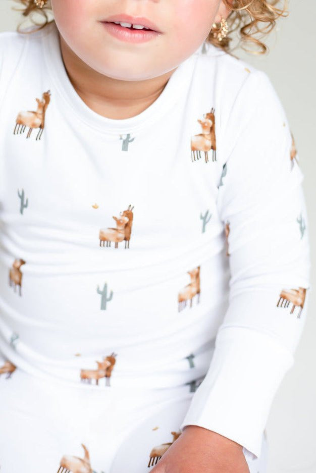 Llama Bamboo Two-Piece Set Long Sleeve Pyjamas - Cozy Crew Club