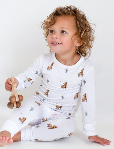 Llama Bamboo Two-Piece Set Long Sleeve Pyjamas - Cozy Crew Club