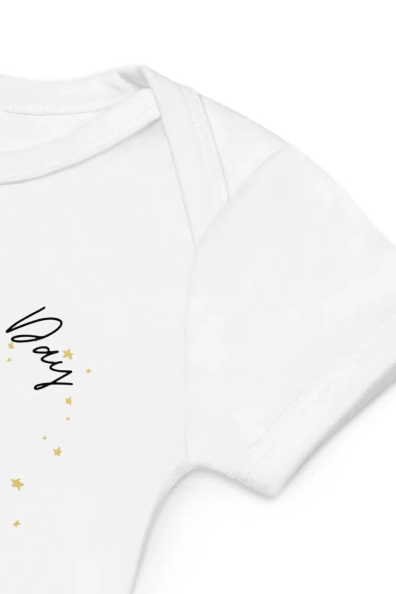 Happy Father's Day (Personalised Giraffe Bodysuit) - Cozy Crew Club