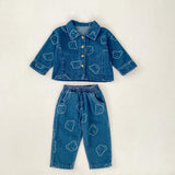 Zweiteiliges Jeansset für Babys mit aufgesticktem Bären