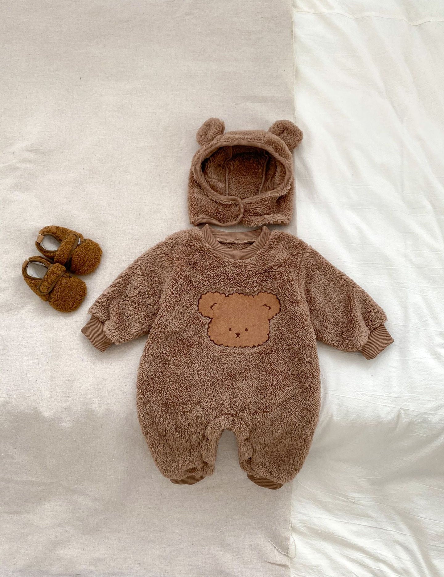 Combinaison à capuche tricotée Love Fur Bear 