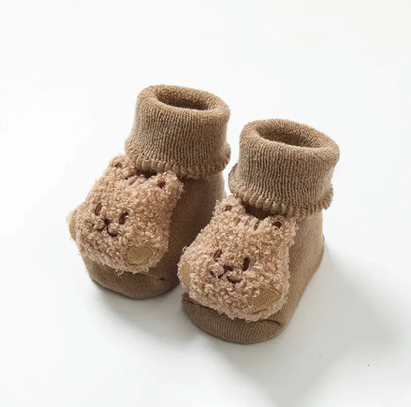 Boucle Teddy Slipper Socks – Cozy Crew Club